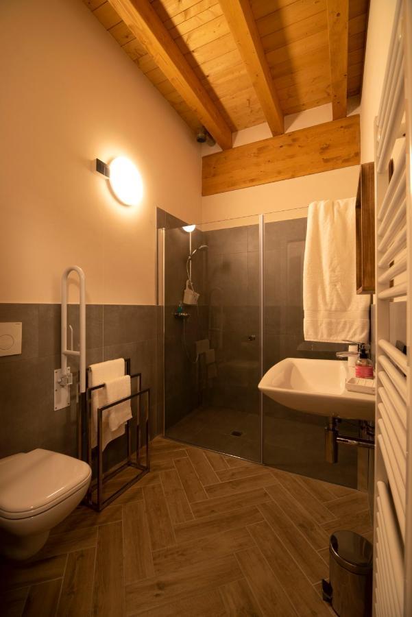 Agriturismo Monsereno Horses Imbersago Kültér fotó